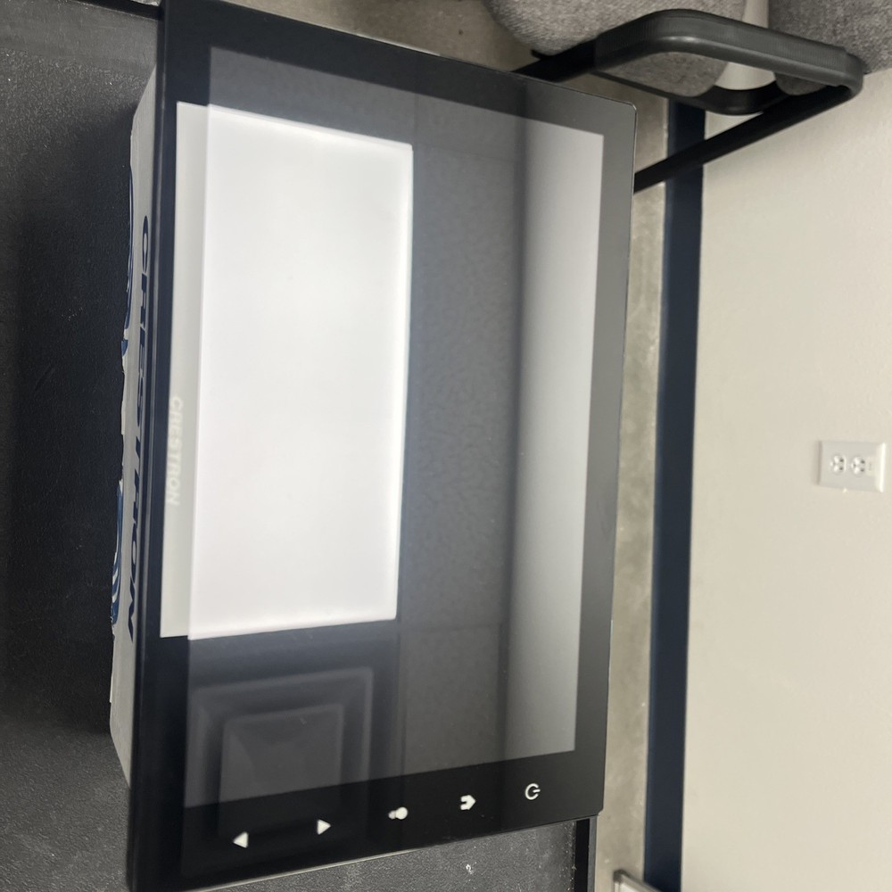 Crestron TSW-1050 B-S 10.1”