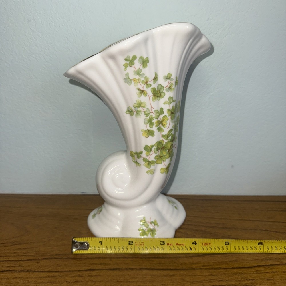 Ballyporeen Fine Bone China Vase