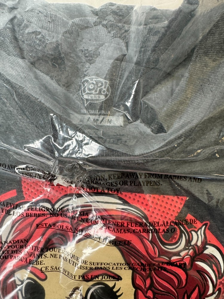 Funko Pop! Black Widow Gray T-Shirt Marvel Collector CorpsMedium + Pin