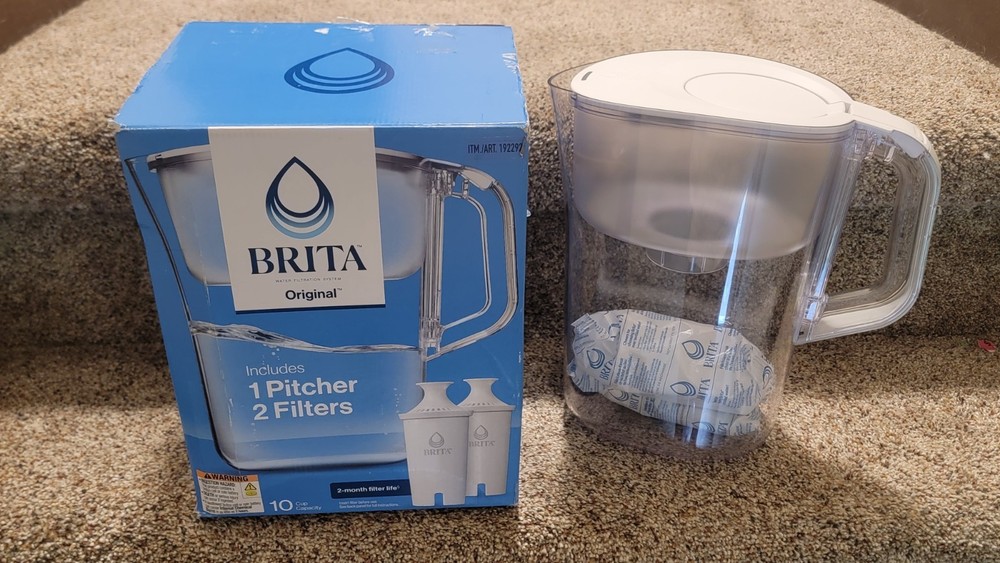 BRITA 1922924 Champlain 10-Cup Water Filter Pitcher + 2 Filters Open Box