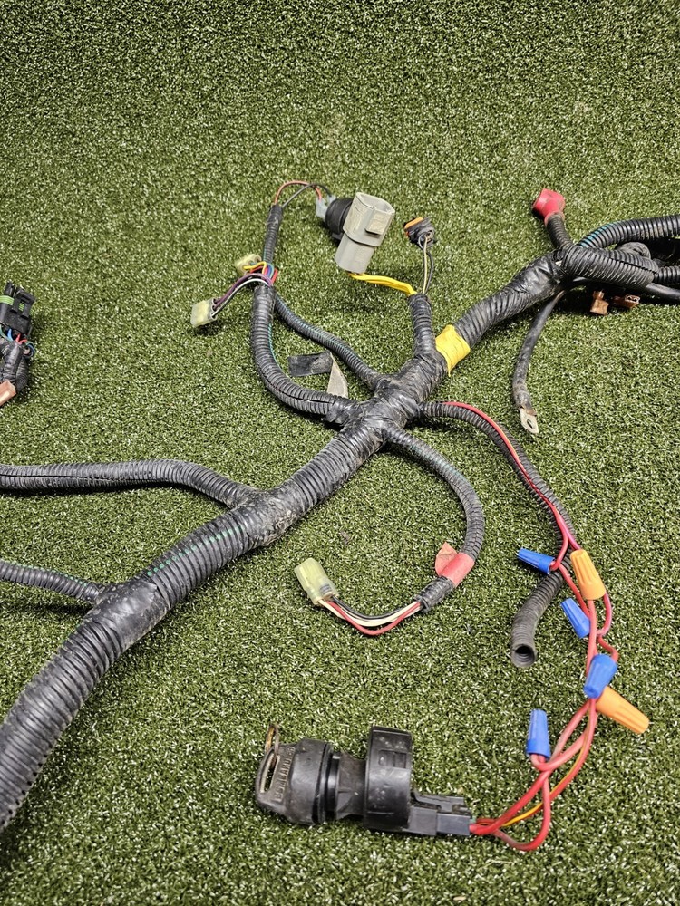 2004 Bombardier Outlander 330 4x4 Engine Wire Wiring Harness Loom