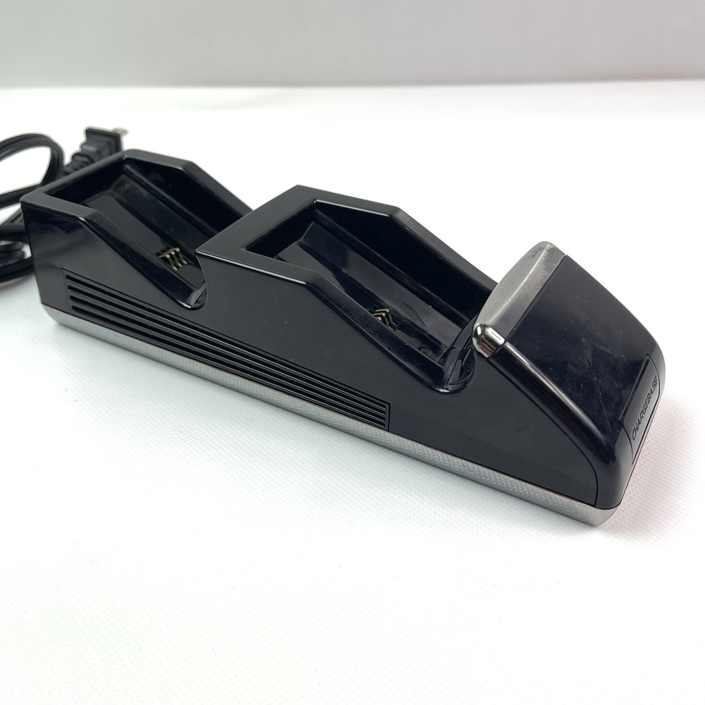 Nyko Charge Base 86074-A50 Dual Charger for Xbox 360 Wireless Controller