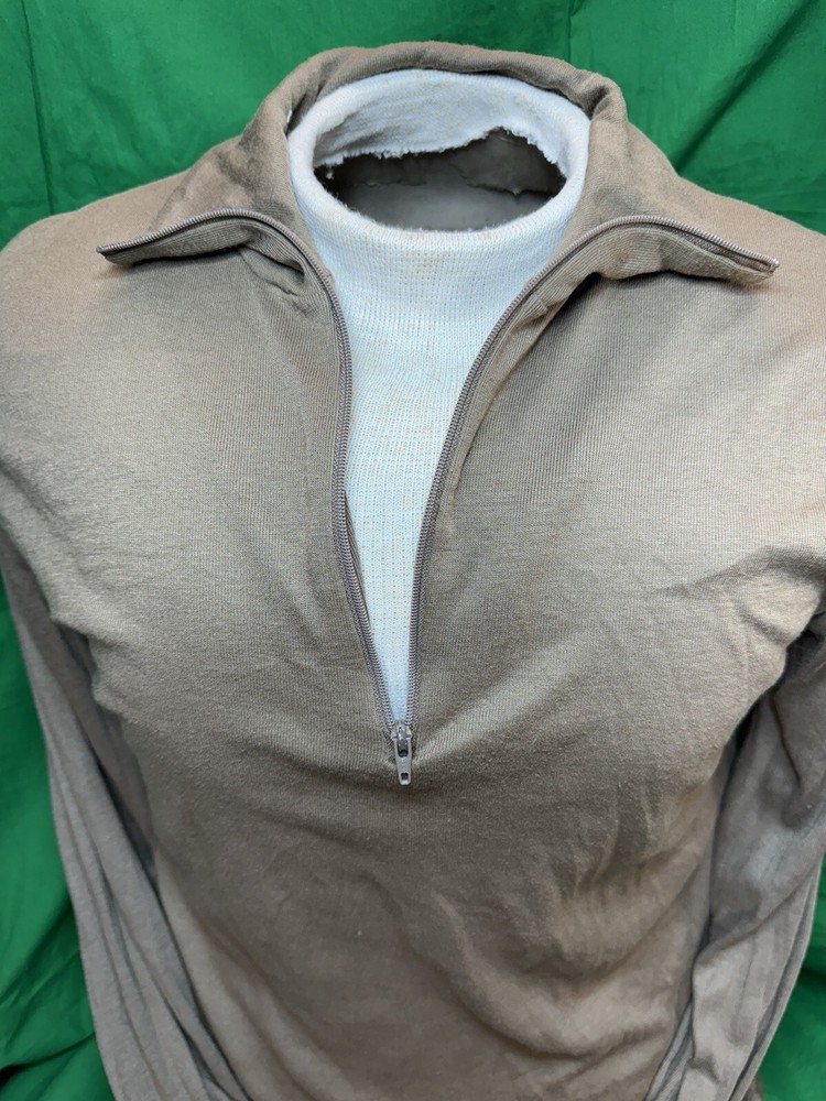 Military Issue Polyester Light-Weight Thermal Undershirt | Brown | Medium | EUC