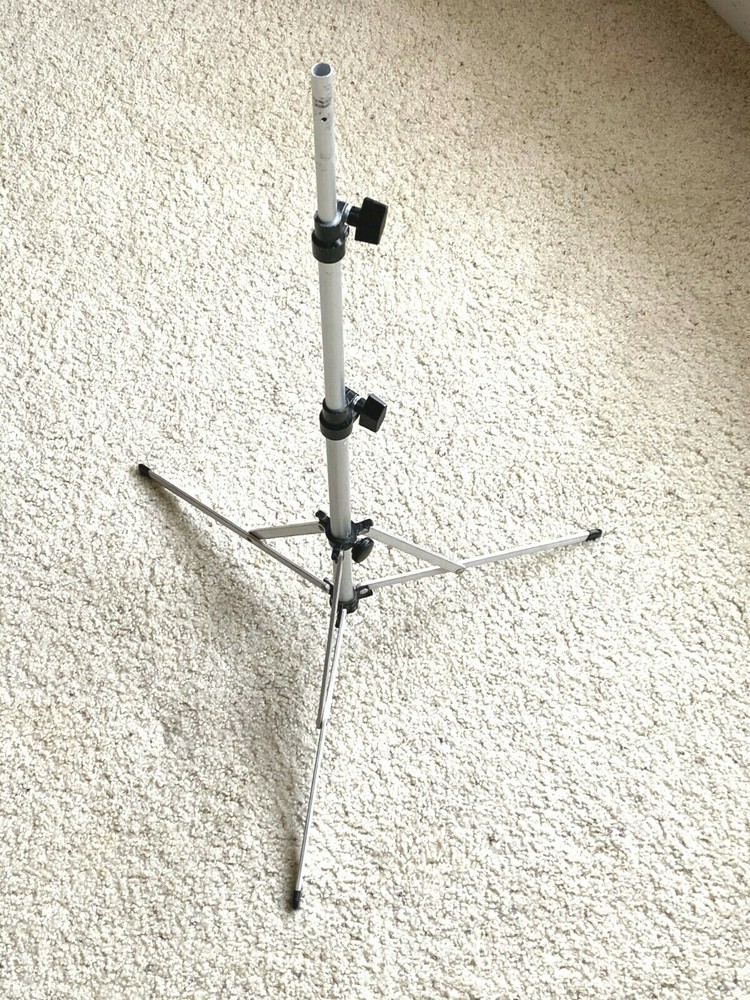 Compact Studio Backlight Tripod Adjustable up to 43" in hight