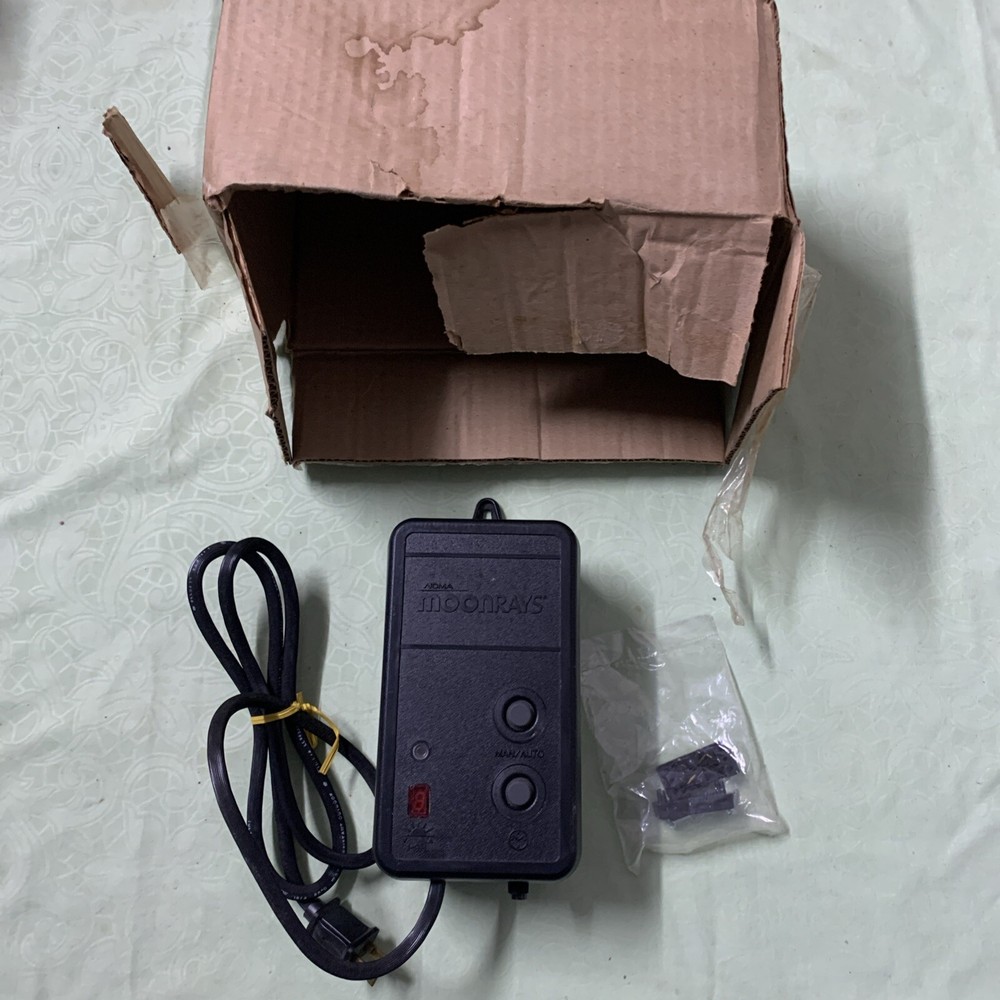 Noma Moonrays Low Voltage Garden Patio Lighting POWER SOURCE ONLY!