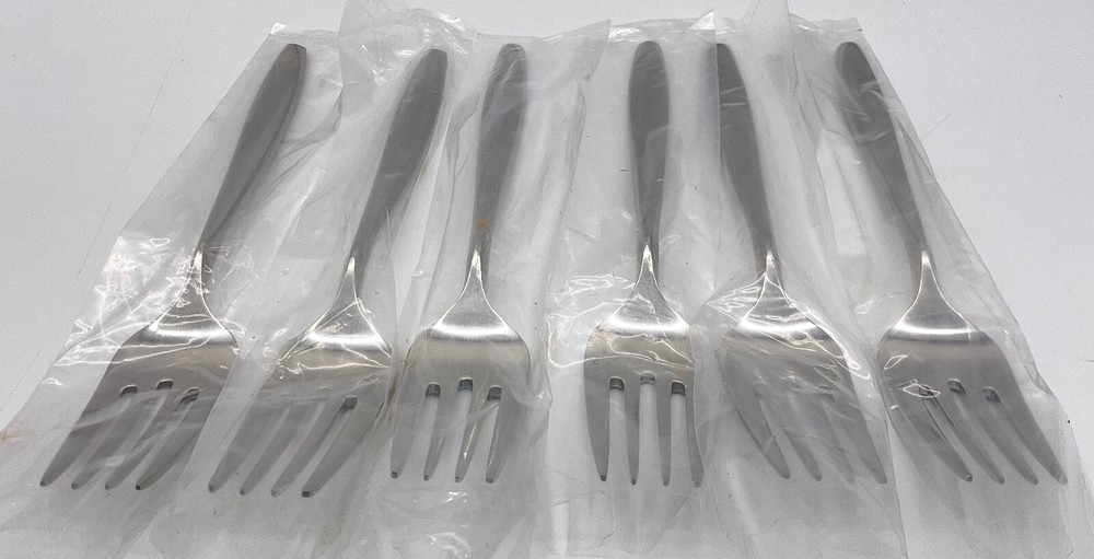 DeVille 18-8 Stainless Japan Caesar Pattern 28 Pieces Flatware Incomplete Set