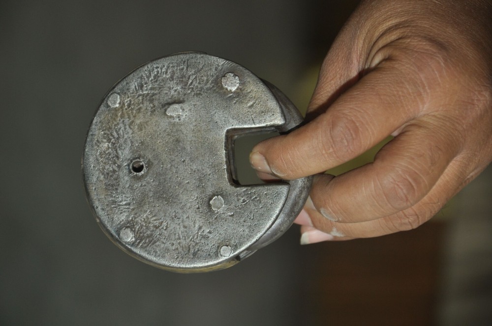 Vintage Iron Round Shape Brass Fitted Engraved Solid Handcrafted Padlock