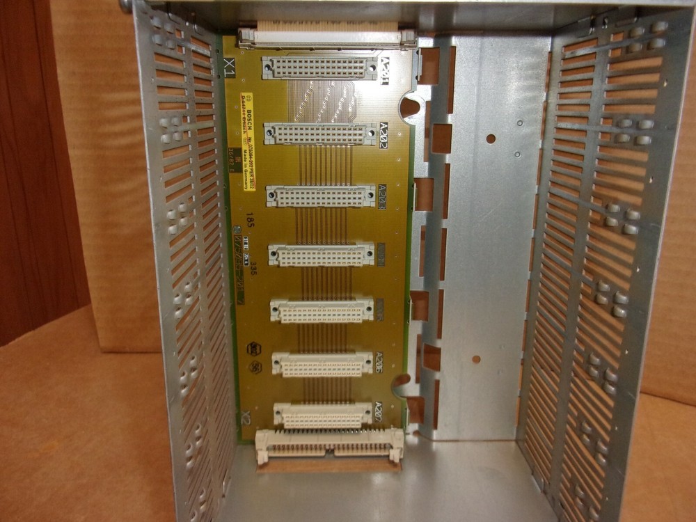 Bosch GG3-1070075100-202 Subrack , Used