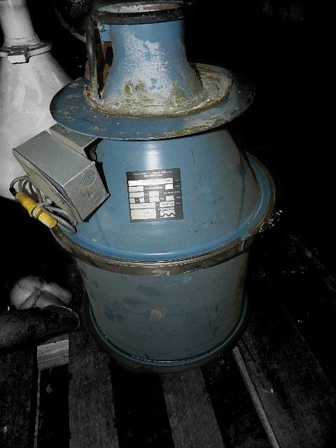 AEC Whitlock Vacuum Hopper Receiver VF-151G