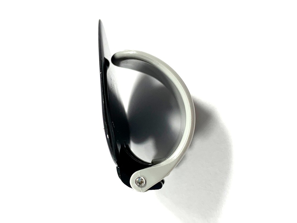 Black Mountain Thumb Pick - Three Picks Spring Fit Medium Thumb Flat Pick