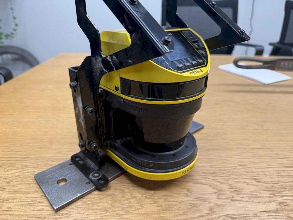 2024 KEYENCE MODEL SZV04X SAFETY LASER SCANNER, MULTI-FUNCTION TYPE, WITH CAMERA