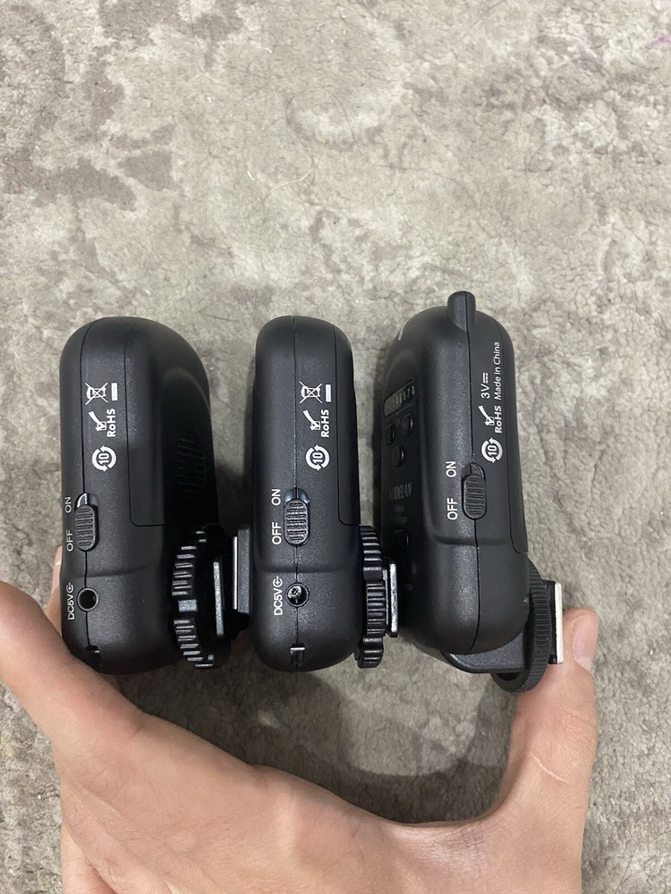 AODELAN Wireless Flash Trigger Transmitter and Receiver Set