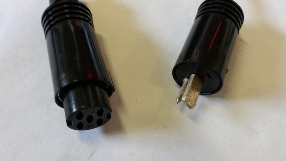 ADAPTER DIODE COUPLING 5 pin cube to speaker connector 1309