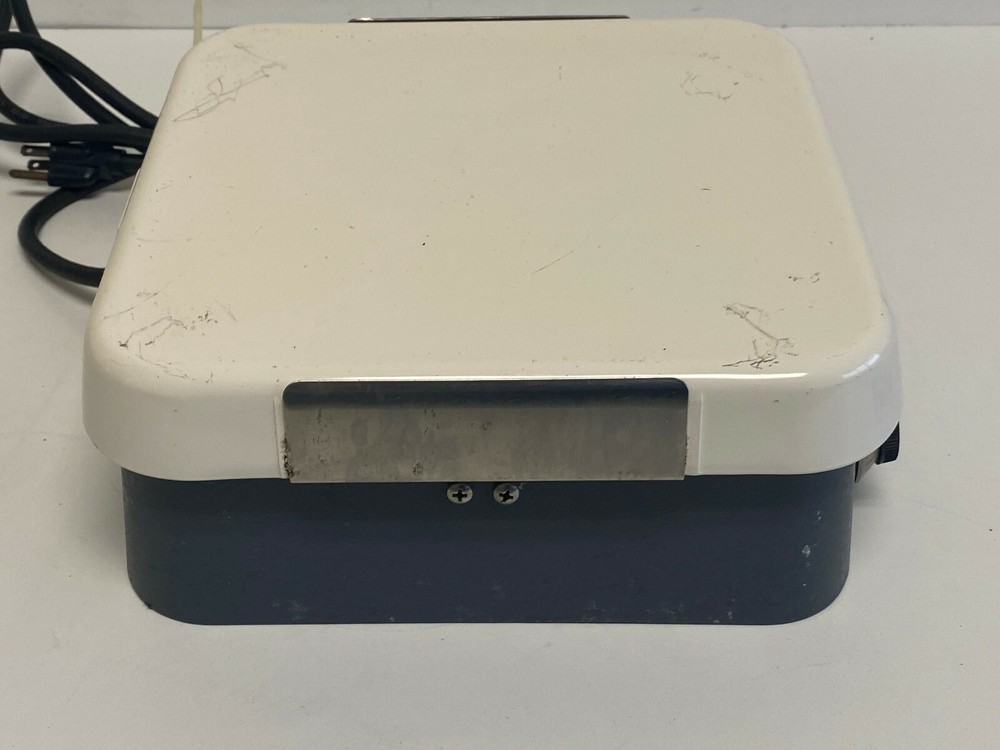 CORNING MAGNETIC STIRRER PC-103