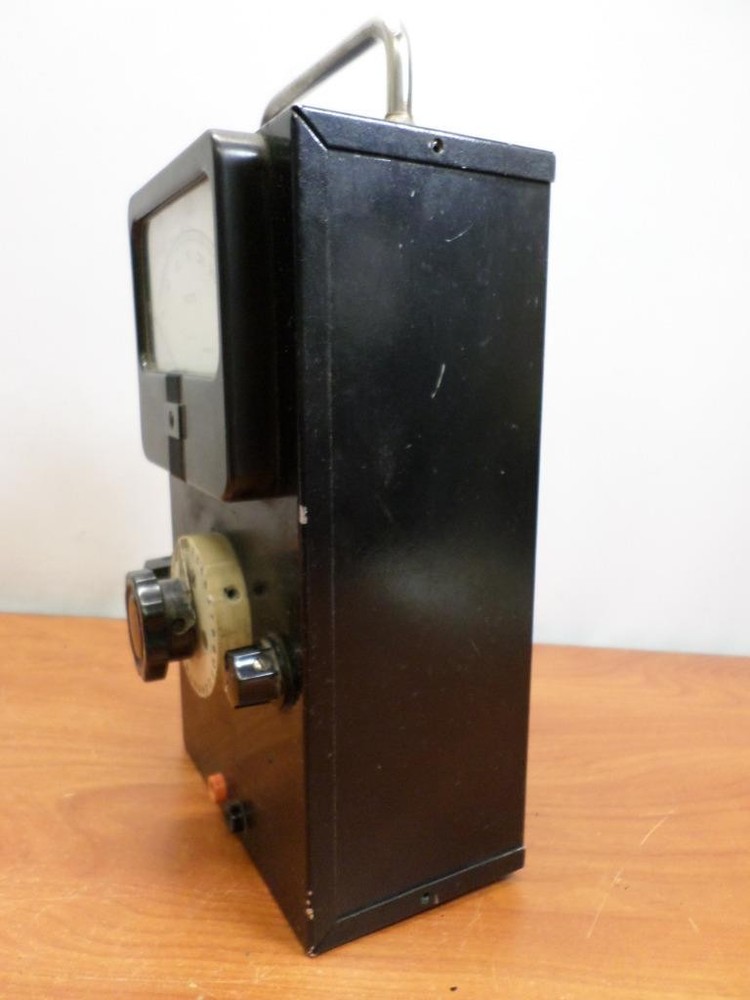 Vintage Simpson Model 29 Direct Current Volt Meter