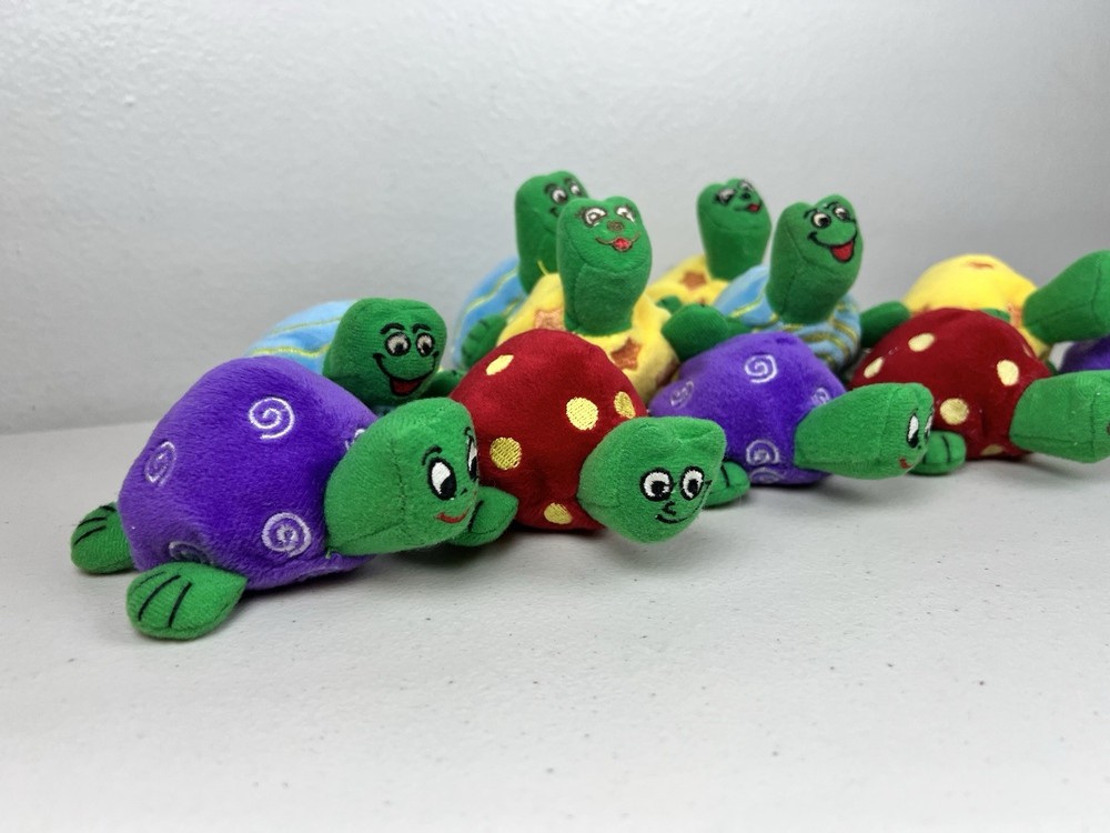 Kaplan Early Learning Co. Counting Turtles 11 Plush Turtles STEM