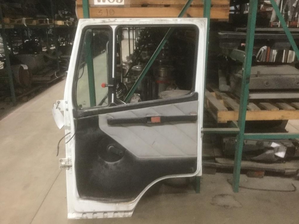 For 1990 FREIGHTLINER FLC112 DOOR ASSEMBLY Right , IL