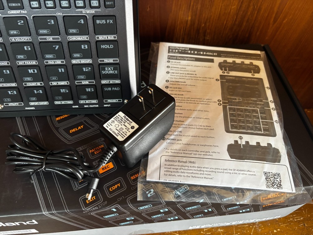 Roland SP-404 MkII Creative Sampler and Effector w/ box