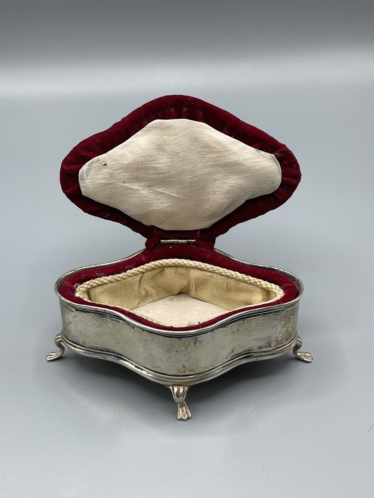 Edwardian 1908 Solid Silver Jewellery/Trinket Box Saunders & Holdings Birmingham