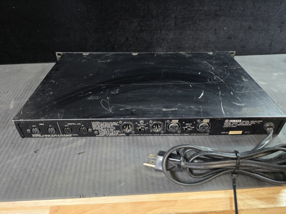 Yamaha DEQ7 Digital Equalizer