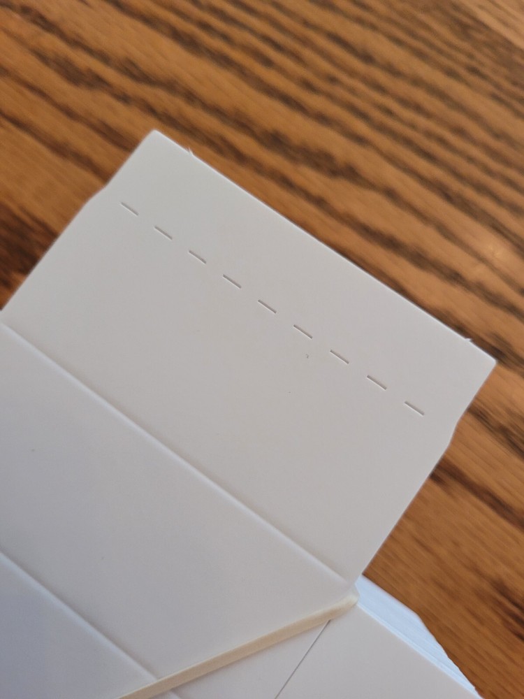 FB-24 Fold up boxes 100 count White 2 1/2" X 2 1/2"