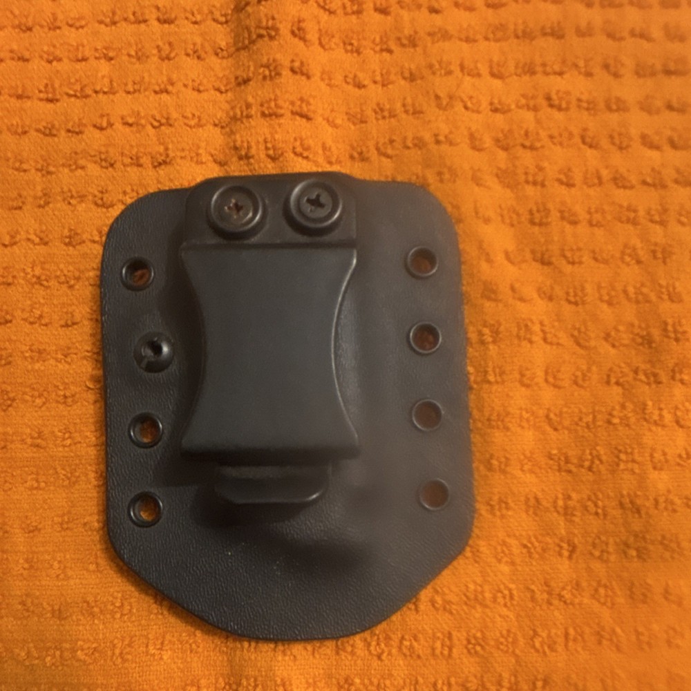 Skull Pattern Plastic magazine Holder. Fits single stack 1911 mags. .45 acp