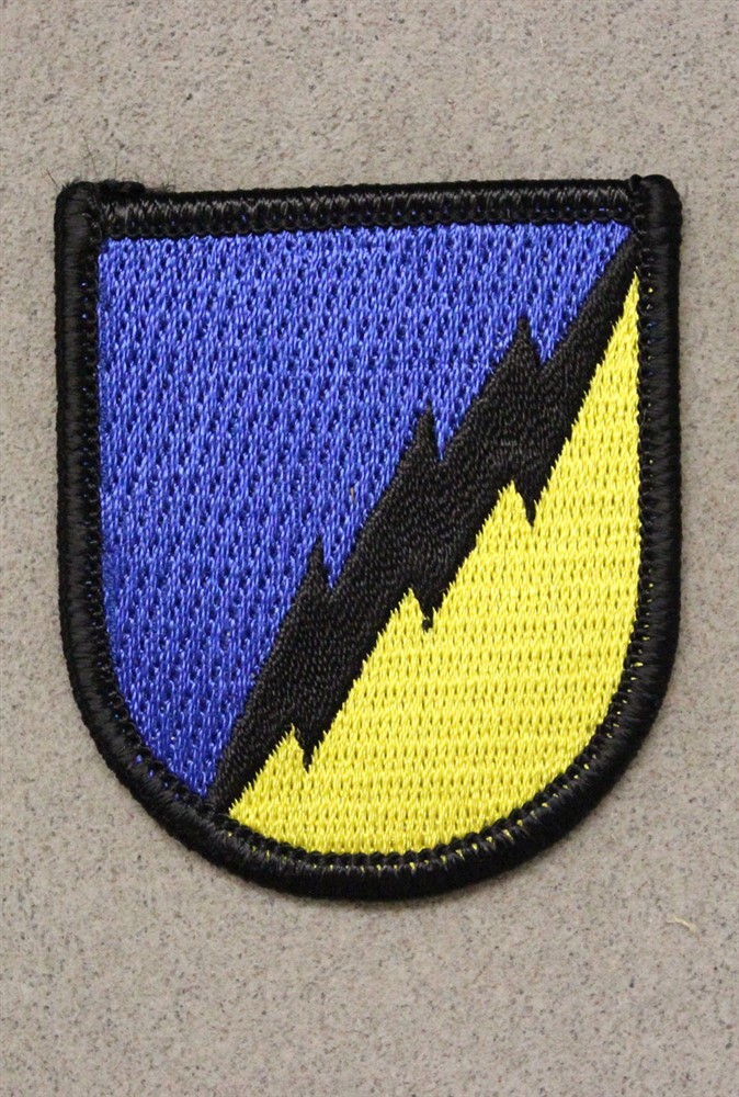Army Beret Flash Patch 543: 89th Army Reserve Command - merrowed edge