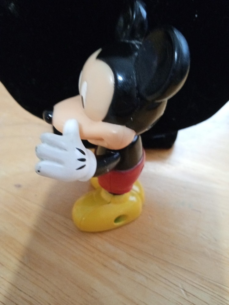 3.5" Tall Disney Mickey Mouse With Movable Head & Arms