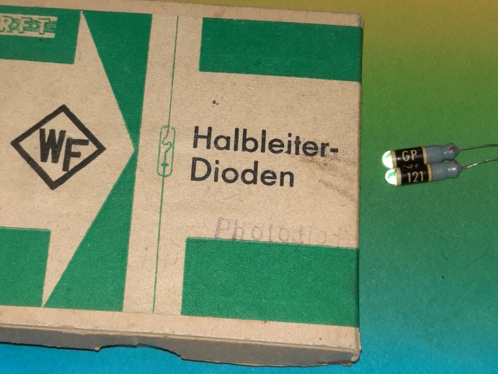 2x GP121 Fotodiode WF RFT DDR NOS