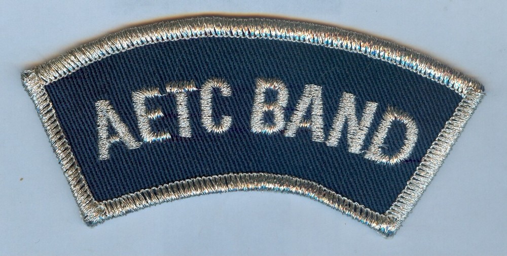 OLDER USAF / AIR FORCE AIR EDUCATION & TRAINING COMMAND BAND ... SILVER TINSEL