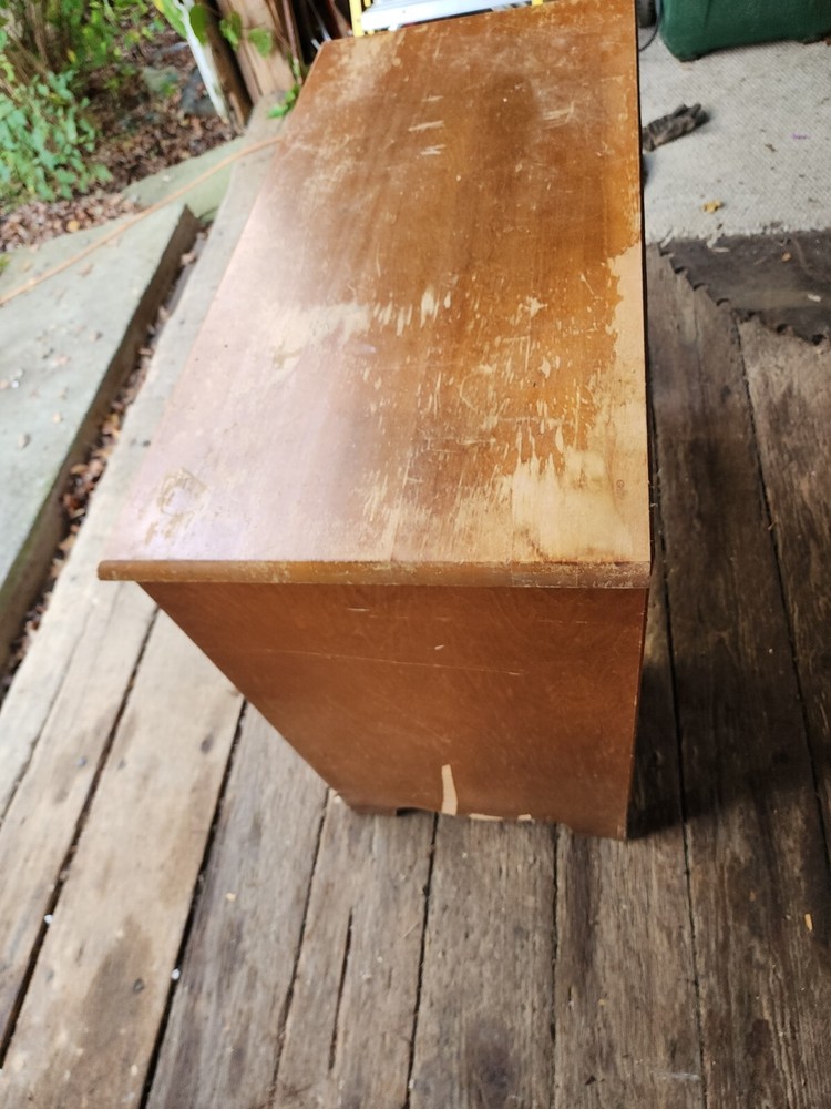 4 Drawer Desk. Queen Ann Style. Circa 1950's.