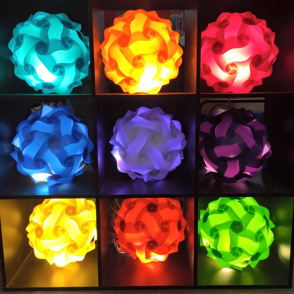 **INCLUDES THE CORD***New Designs IQ Light, Infinity Light, Puzzle Light. 30 PC