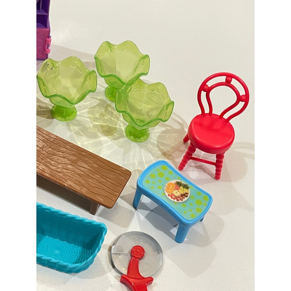 Barbie 17 PCs doll house accessories