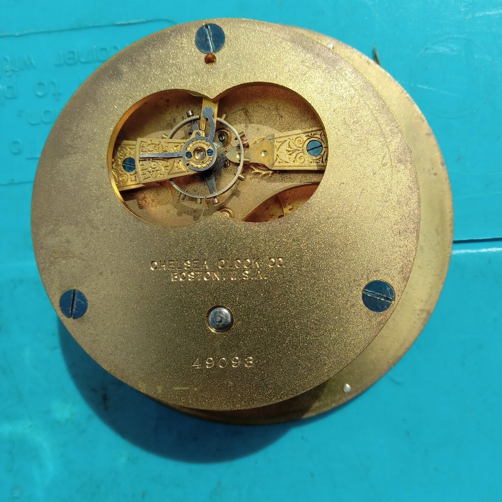 CHELSEA CLOCK 49098.