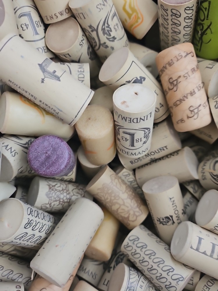Synthetic Wine Corks 273 Count Used