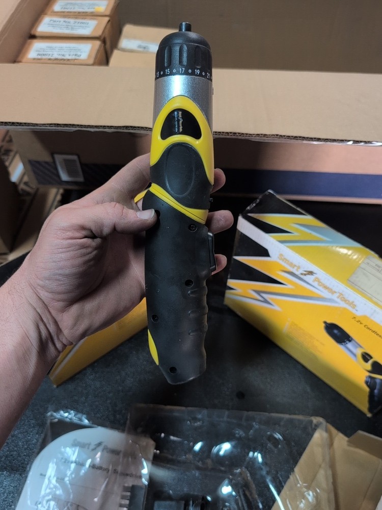 Smart Power Tools S-200 7.2v Cordless Rechargeable Lithium Screwdriver