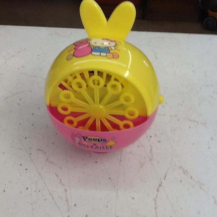Hello Kitty & Friends X Peeps  Bubble  Machine Bubble Blower Works Great EASTER!