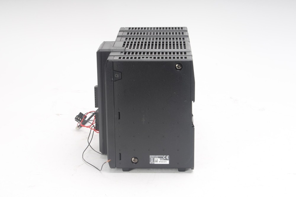 Keyence XG-7701 Multi-Camera Imaging System W/ CA-DC30E, CA-DC21E, XG-E700, More