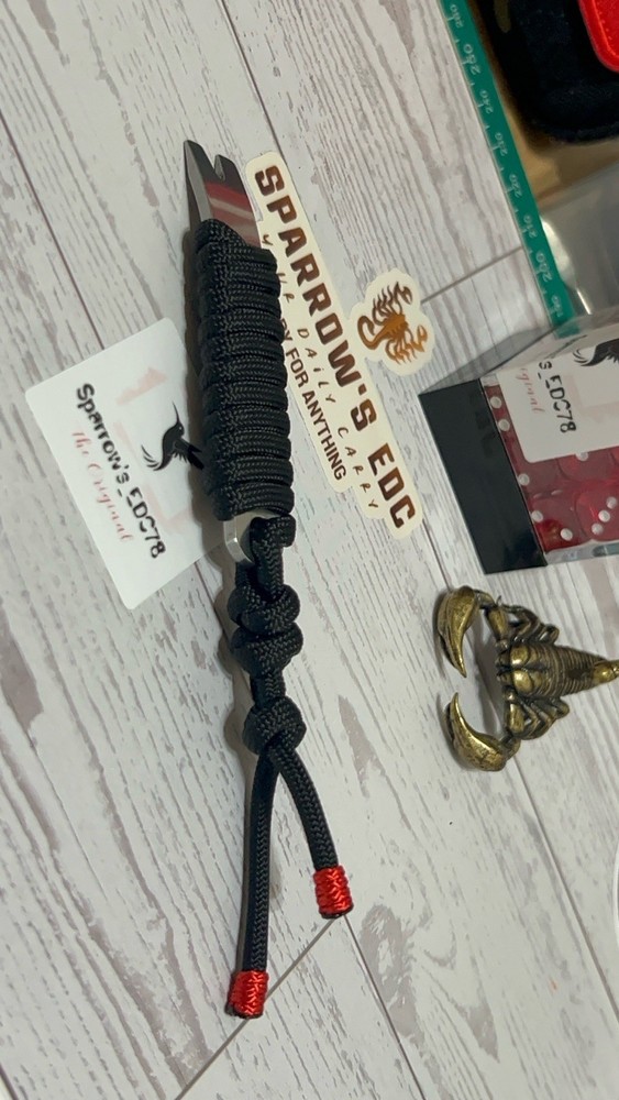 Sparrow’s EDC / Gerber Wrap Mini Pry Bar