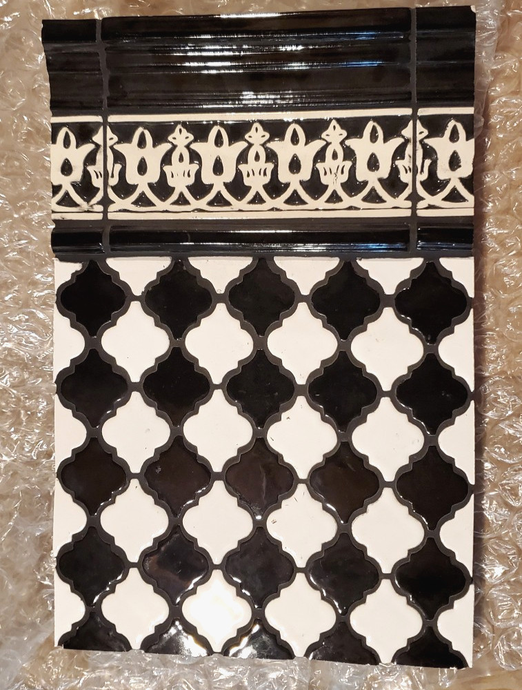 Black & White Ceramic Tile Retail Display Sample - Arabesquette Netted Checker