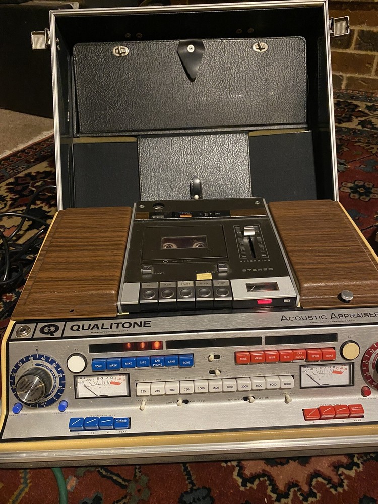 Qualitone Acoustic Appraiser Audiometer ANSI Hearing Threshold Level UNTESTED