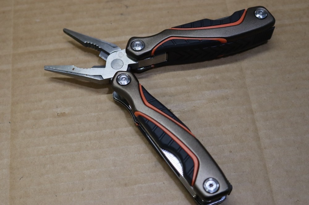 Brookstone 9-in-1 Classic Multi-Tool