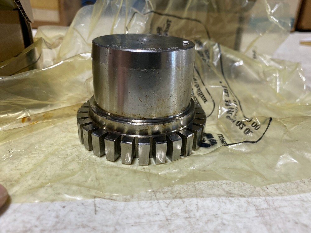 One Kop-Flex 1030 Hub, 1965177, NOS