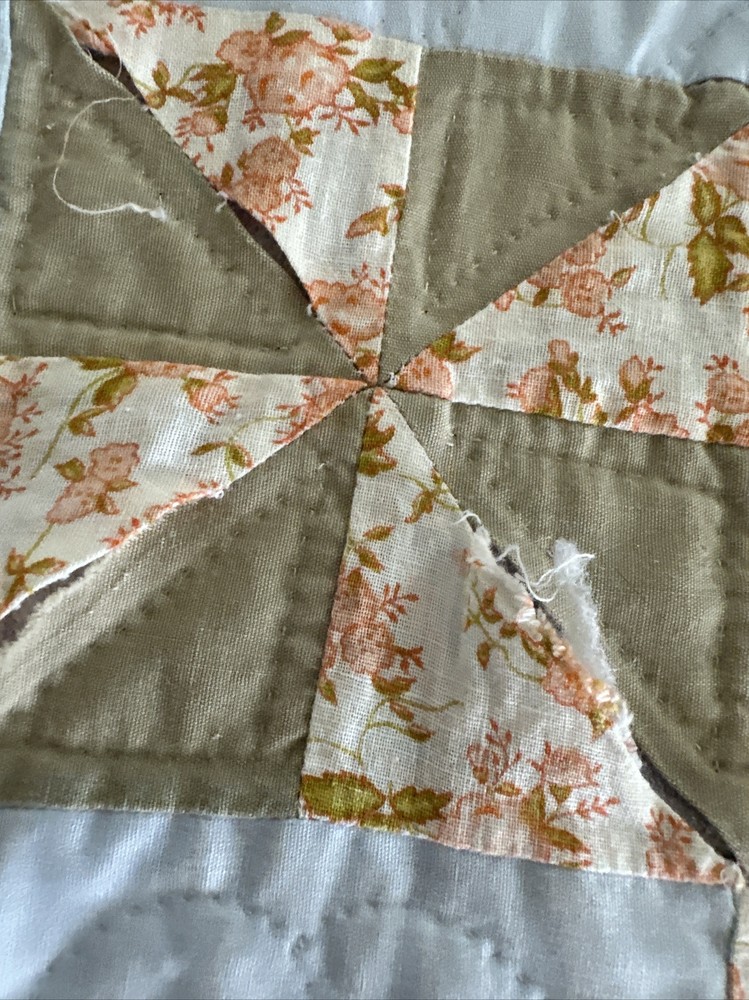 Spiral Pinwheels Pattern Patchwork Quilt Calico Patterns Hand Quilted 81x96”