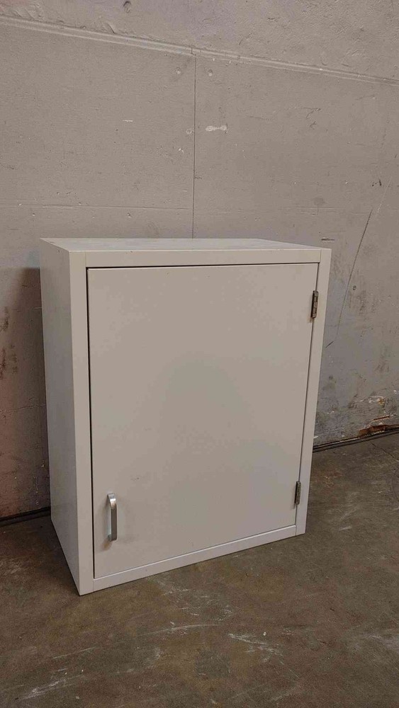 2' Duralab Overhead Casework (108329)