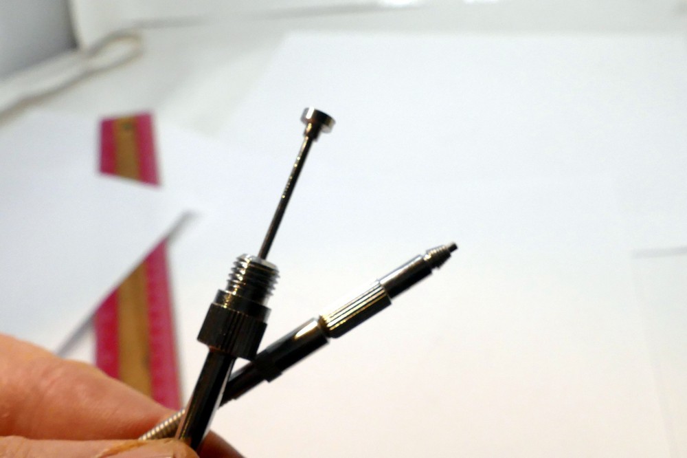 Release Cable 20" long for vintage Camera (missing not lock)