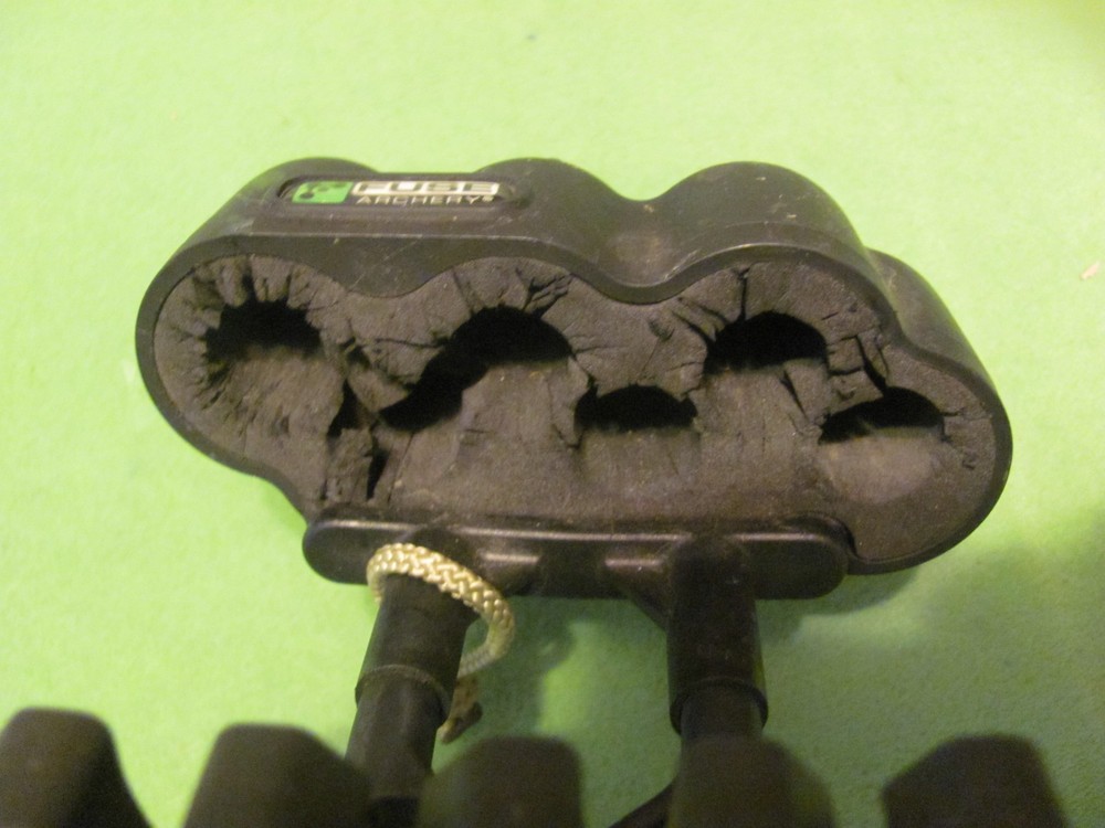 Fuse Archery 6 Arrows Quiver