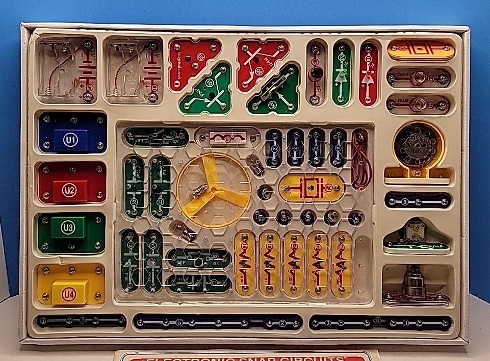 Elenco Snap Circuits Model SC-300 Electronics Kit.