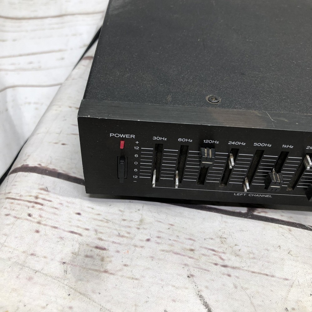 TEAC EQA-10 Stereo Graphic Equalizer Missing Some Knobs Power On UNTESTED READ!