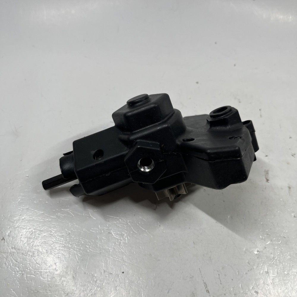 Hammer-Drill Mini Chainsaw Adapter WITHOUT Bar, Saw-Chain or Face plate